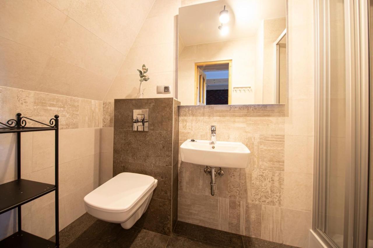 Triple Room 25B